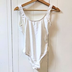 Kovey white low back swimming suit